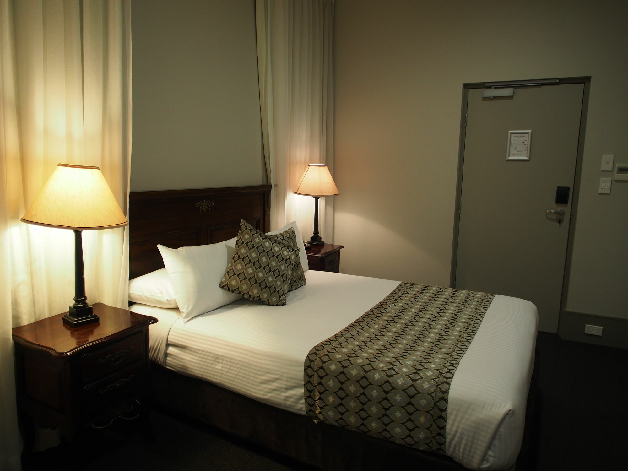 โฮเต็ล บอนได Hotel Bondi Beach ภายนอก รูปภาพ
